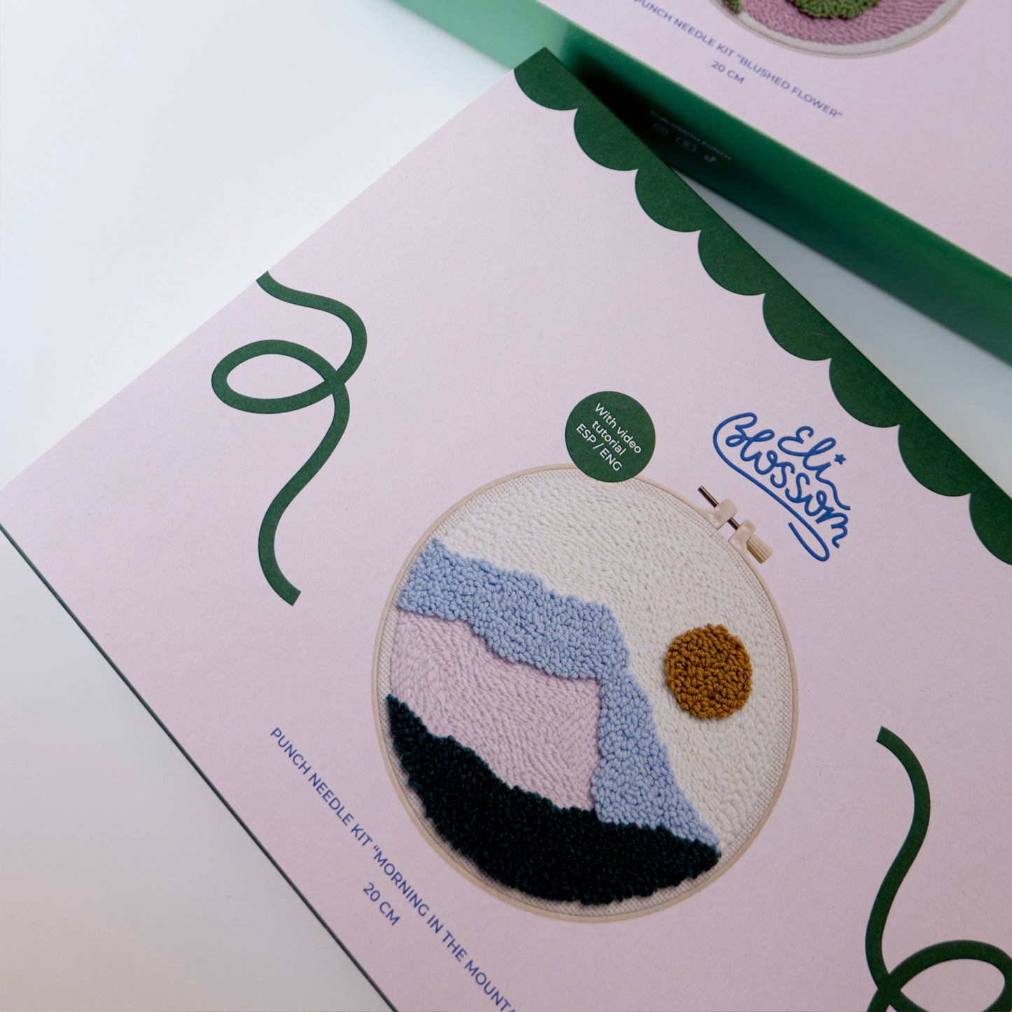 Kit de punch needle "Morning in the mountains"