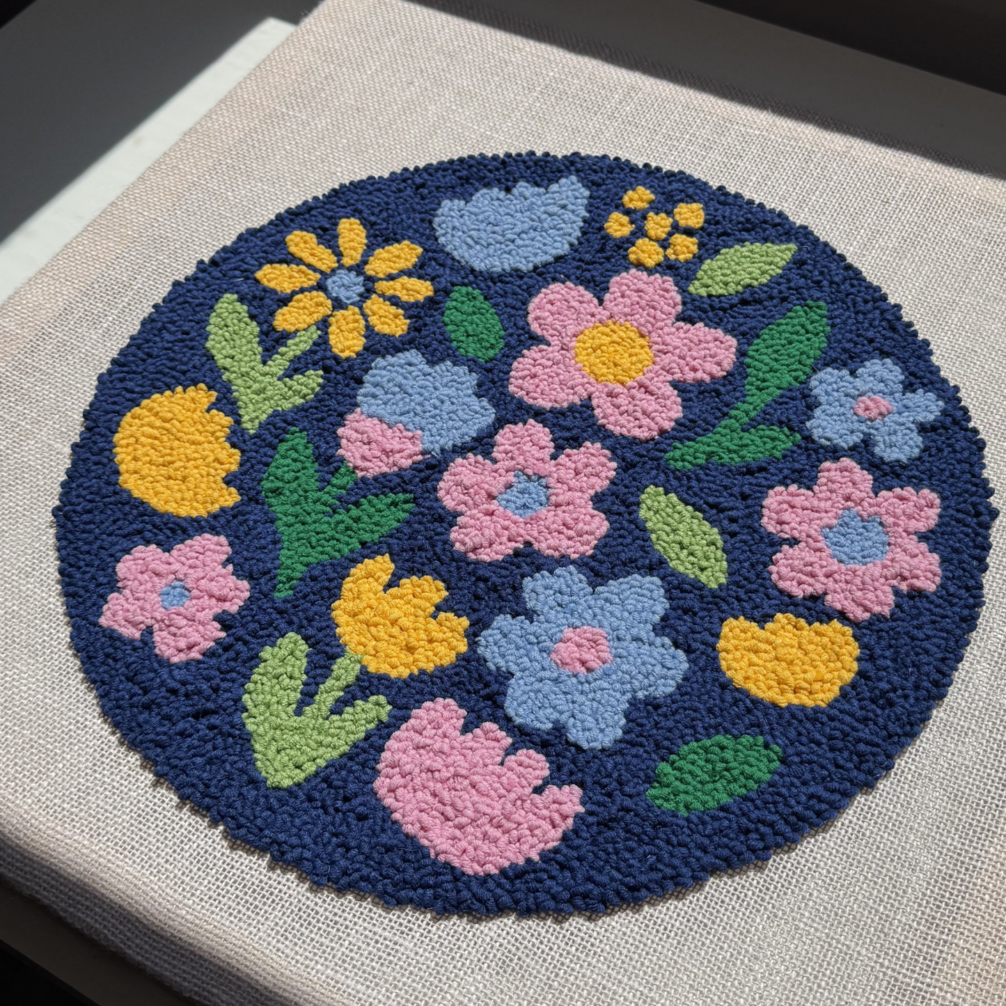 Patrón Digital Punch Needle en PDF — Modern folk flowers