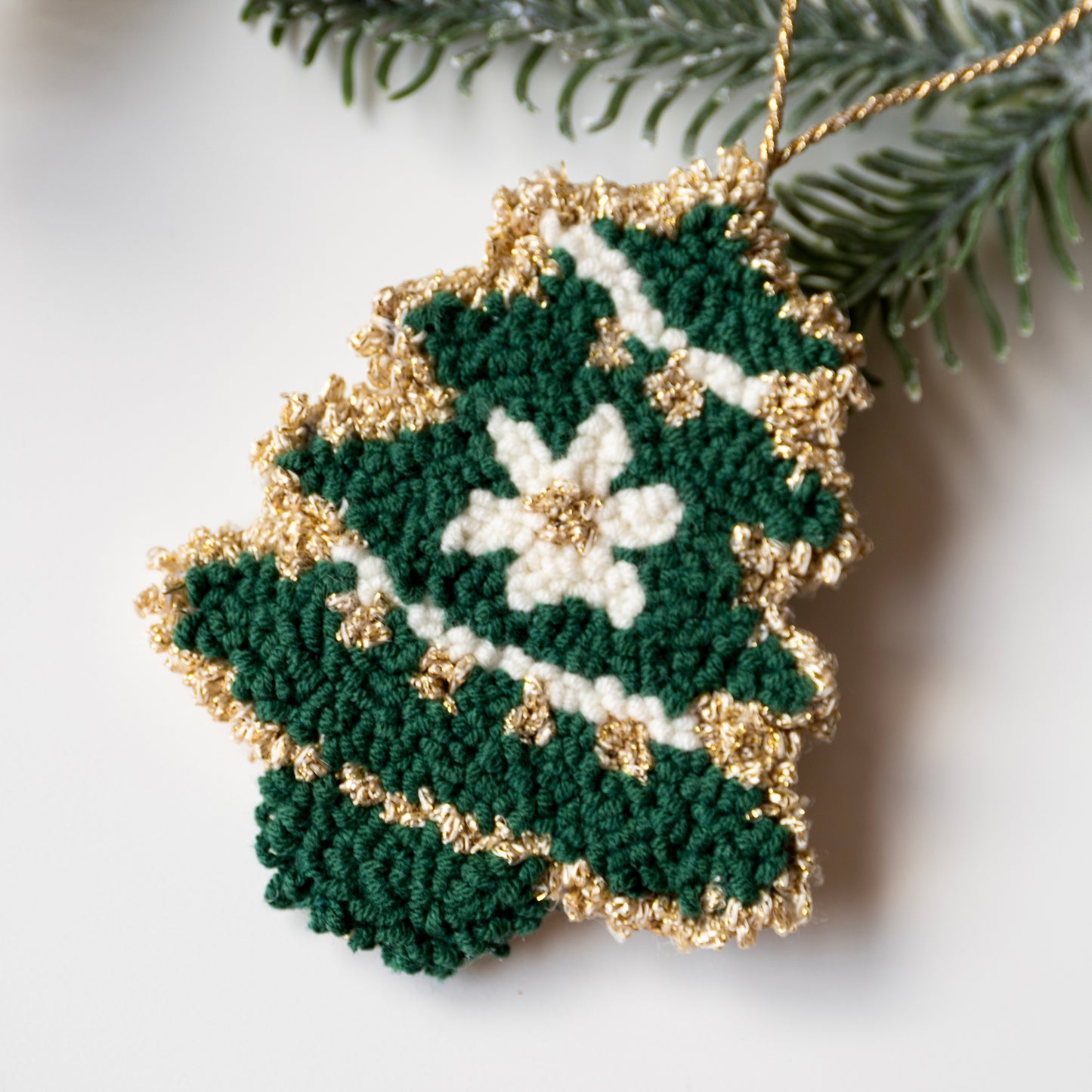 Kit de punch needle "Christmas ornaments"